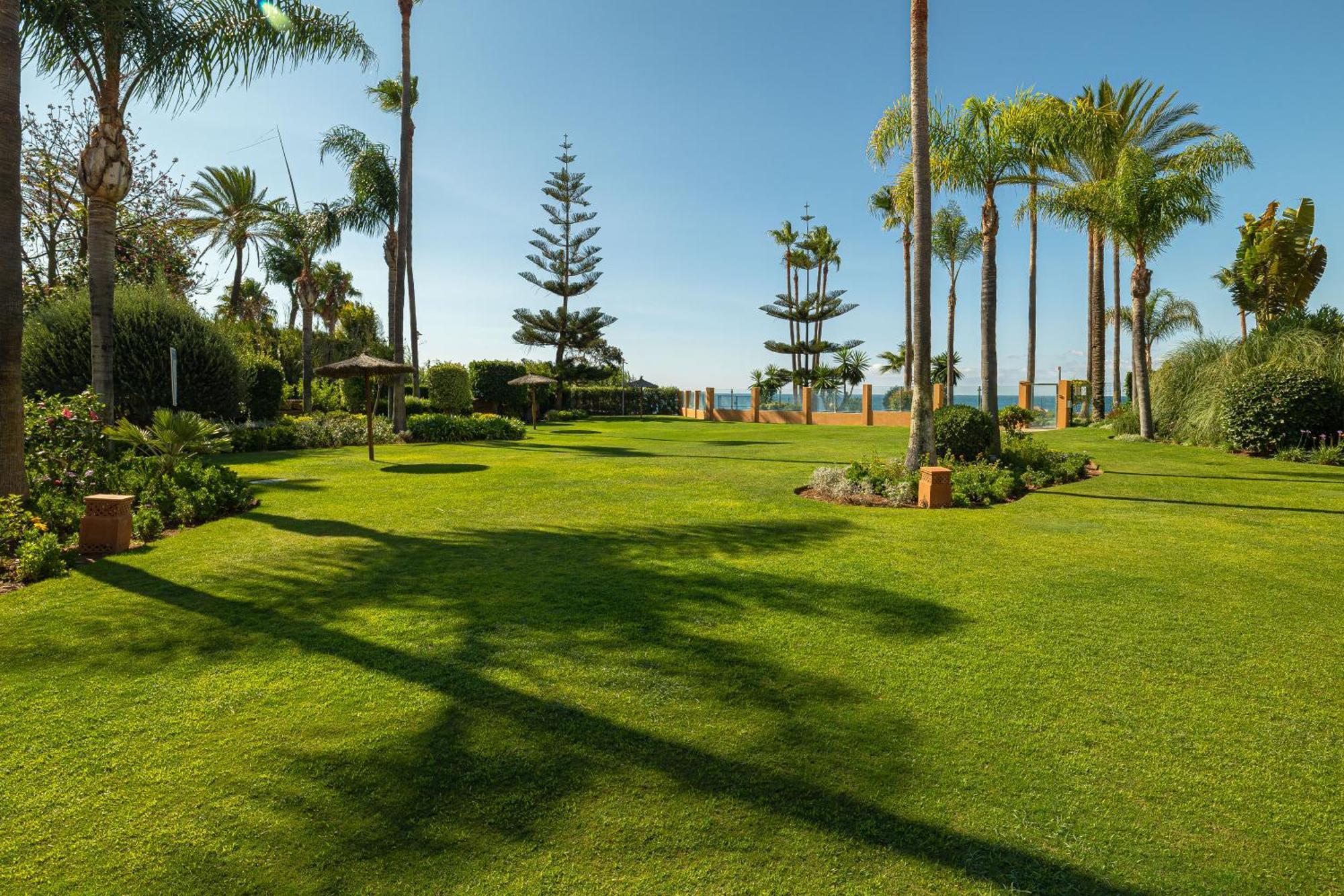 Magnifico Apartamento De 3 Dormitorios En Riviera Andaluza Estepona Ngoại thất bức ảnh